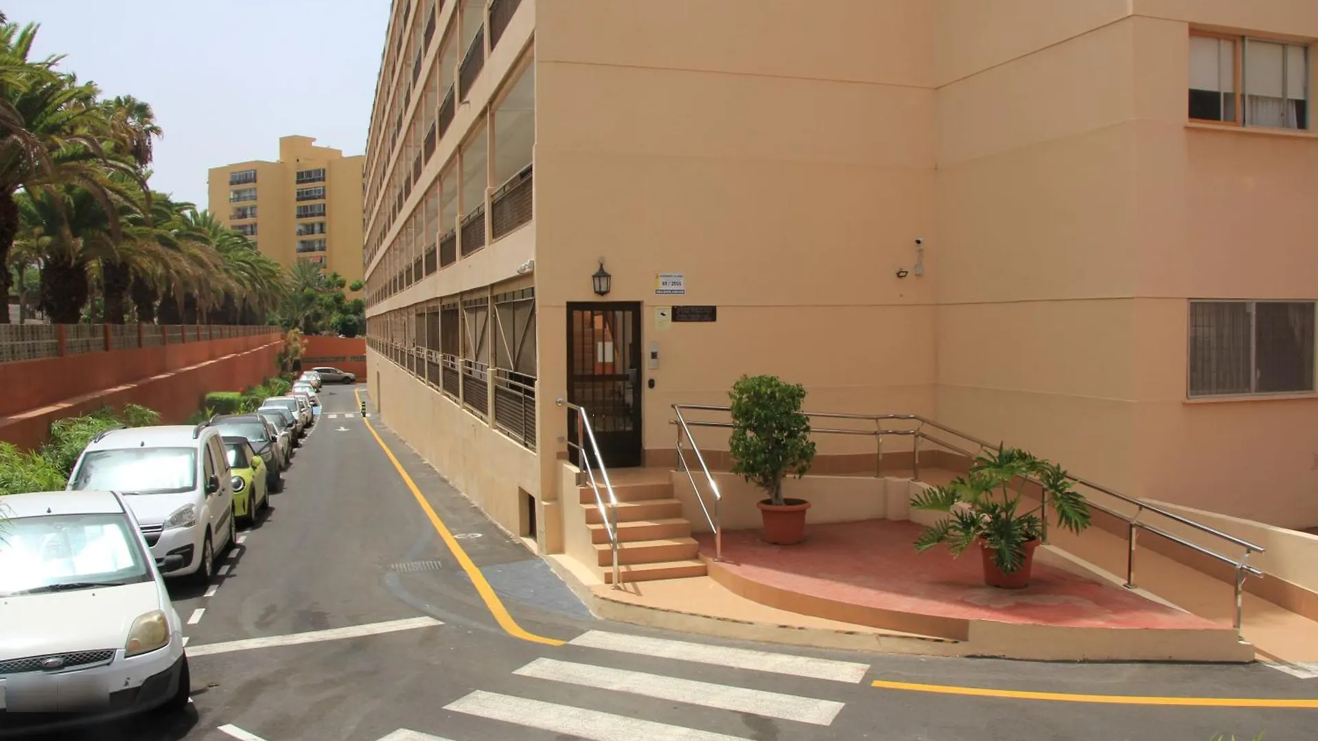Los Cristianos - 2 Bedrooms - Flayla-C Διαμέρισμα Los Cristianos (Tenerife)